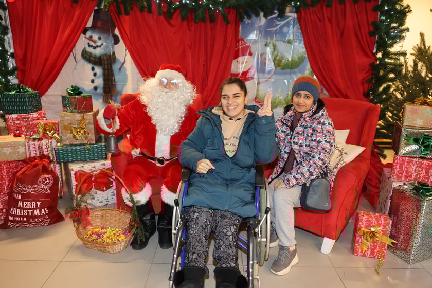 W świątecznym nastroju Paczki Dobrych Relacji otrzymali podopieczni wrocławskiego MOPS-u.