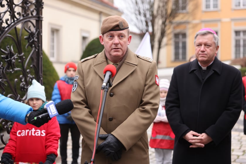 Caritas rozdał paczki potrzebującym w ramach akcji ''Niosę dobro''