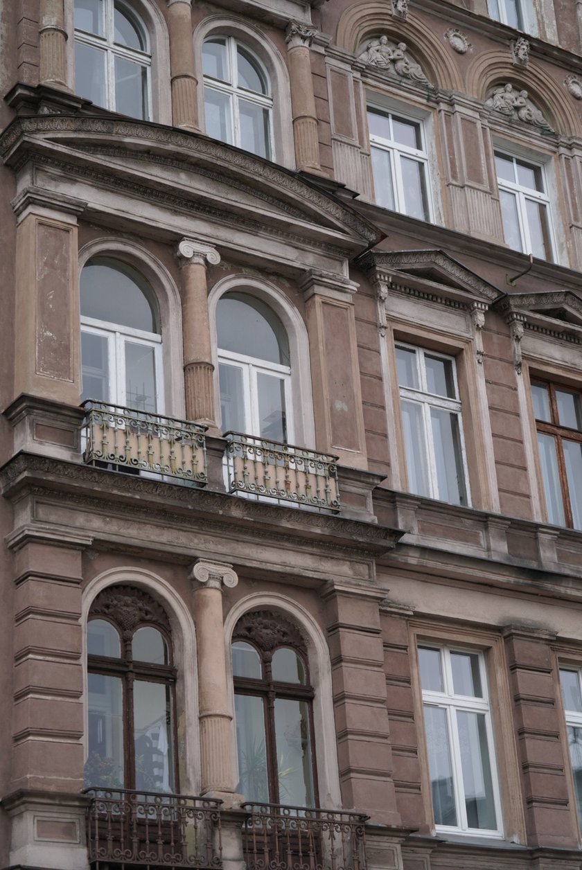 Detale architektoniczne kamienic na wrocławskim Nadodrzu zachwycają