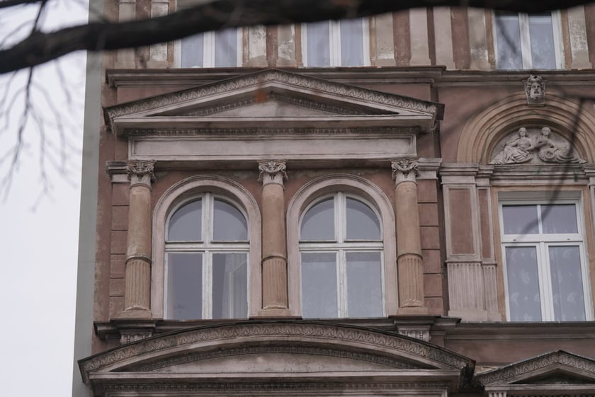 Detale architektoniczne kamienic na wrocławskim Nadodrzu zachwycają