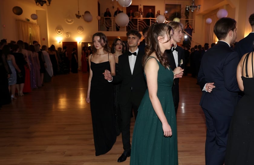 Studniówka Elektronicznych Zakładów Naukowych we Wrocławiu