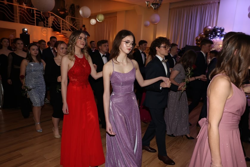 Studniówka Elektronicznych Zakładów Naukowych we Wrocławiu