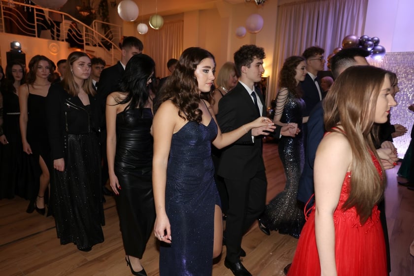 Studniówka Elektronicznych Zakładów Naukowych we Wrocławiu