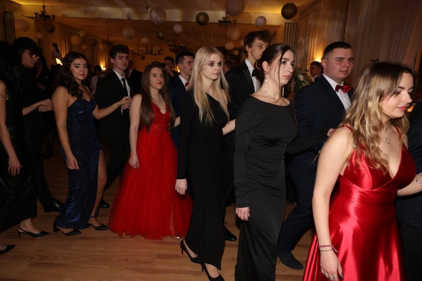 Studniówka Elektronicznych Zakładów Naukowych we Wrocławiu