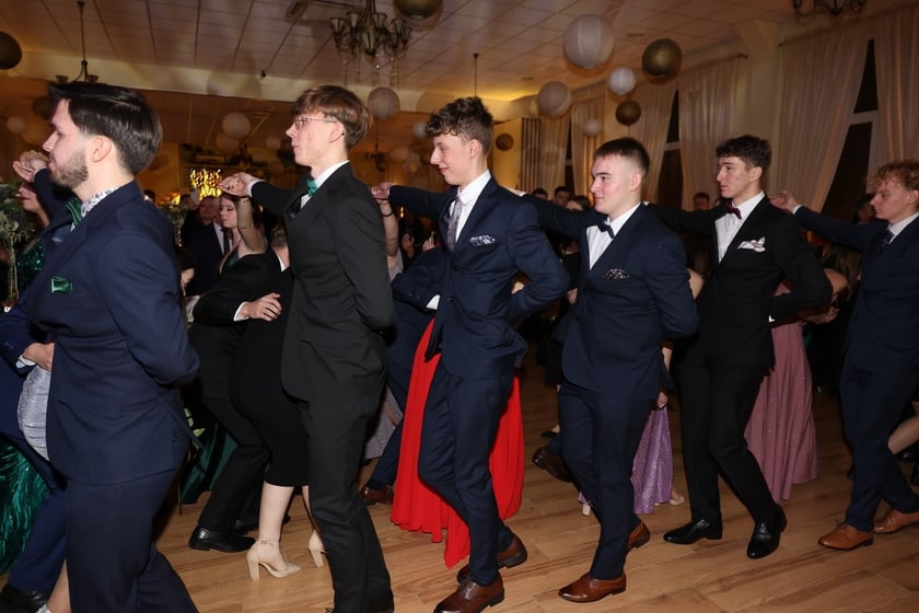 Studniówka Elektronicznych Zakładów Naukowych we Wrocławiu