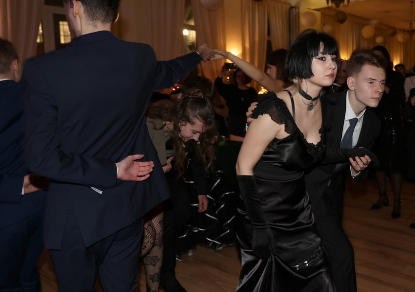 Studniówka Elektronicznych Zakładów Naukowych we Wrocławiu