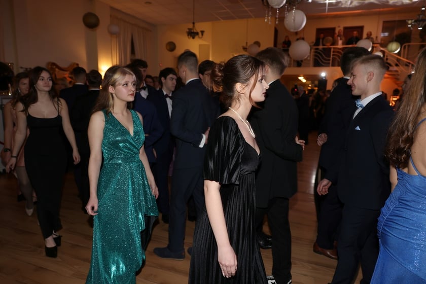 Studniówka Elektronicznych Zakładów Naukowych we Wrocławiu