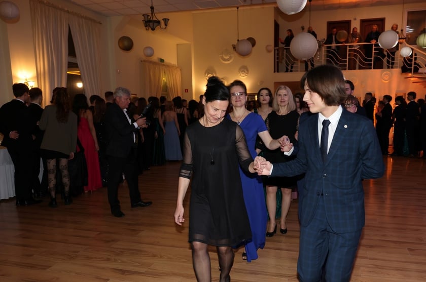 Studniówka Elektronicznych Zakładów Naukowych we Wrocławiu