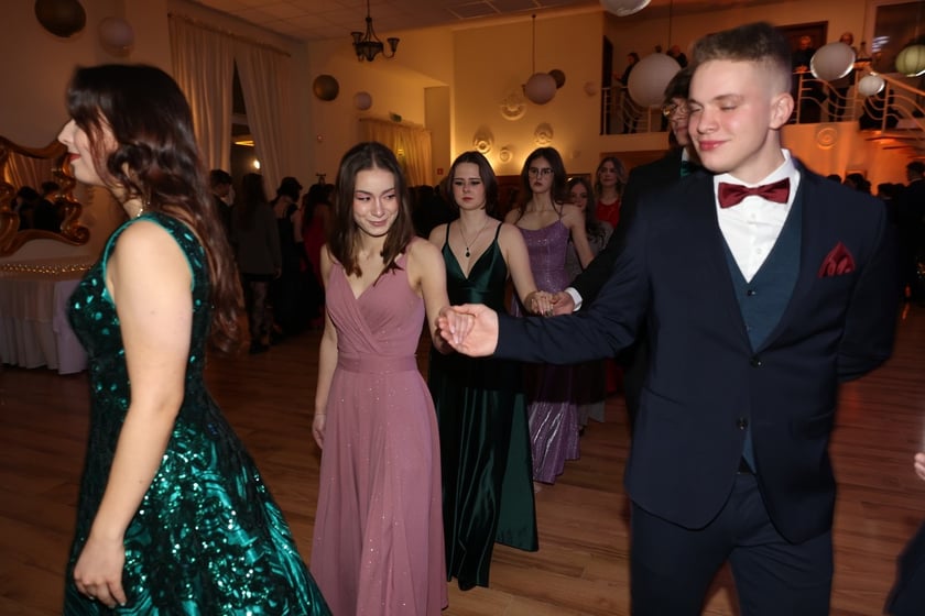 Studniówka Elektronicznych Zakładów Naukowych we Wrocławiu