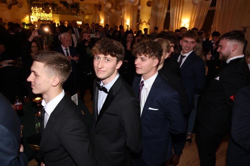 Studniówka Elektronicznych Zakładów Naukowych we Wrocławiu