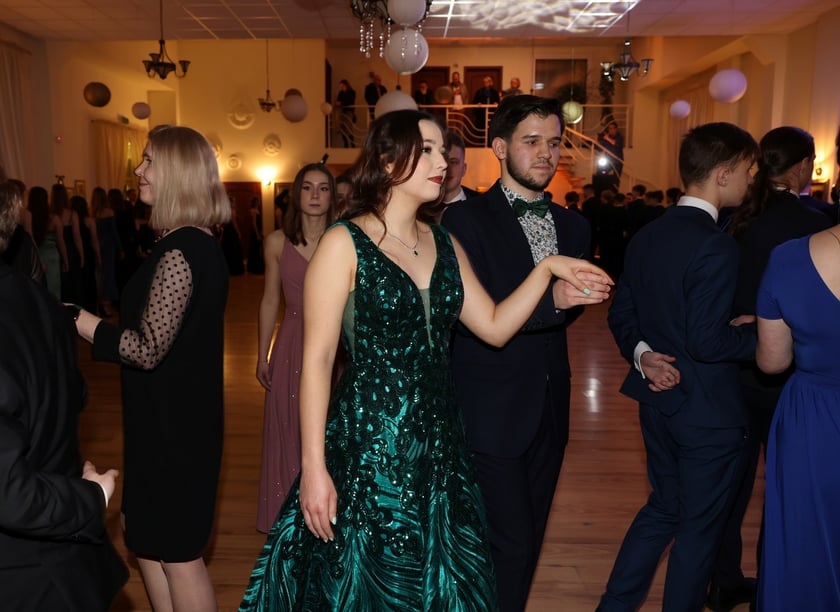 Studniówka Elektronicznych Zakładów Naukowych we Wrocławiu