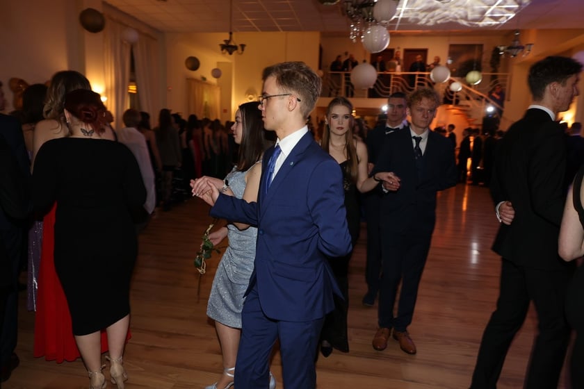 Studniówka Elektronicznych Zakładów Naukowych we Wrocławiu