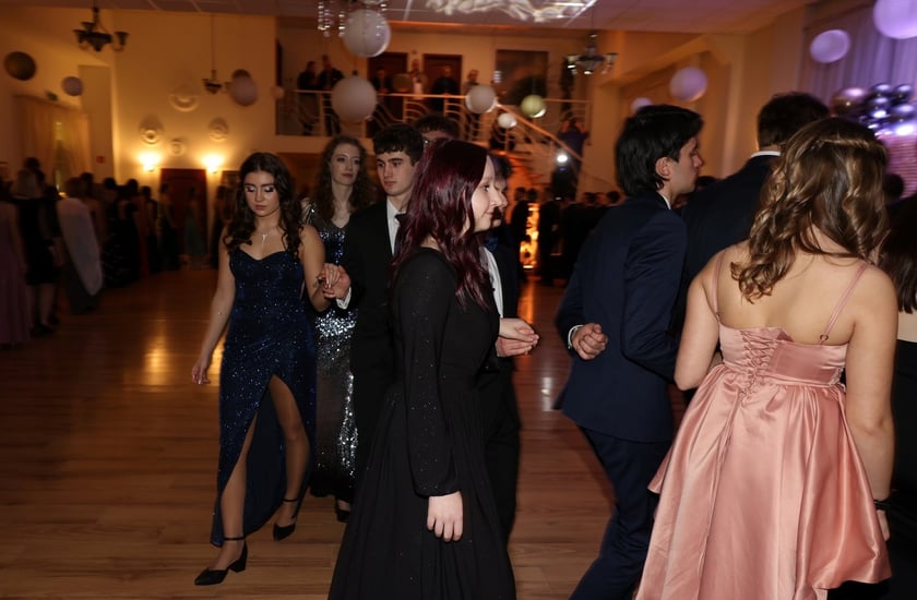 Studniówka Elektronicznych Zakładów Naukowych we Wrocławiu