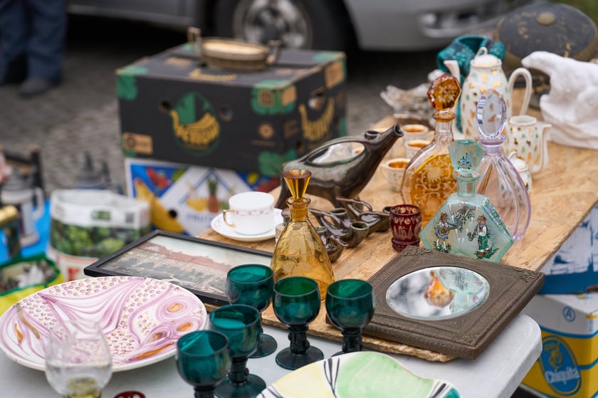 Giełda staroci pod Halą Stulecia 27.01.2024