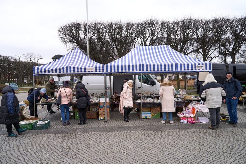 Giełda staroci pod Halą Stulecia 27.01.2024