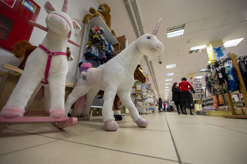 Feniks wsp&oacute;łcześnie. Produkty dla dzieci