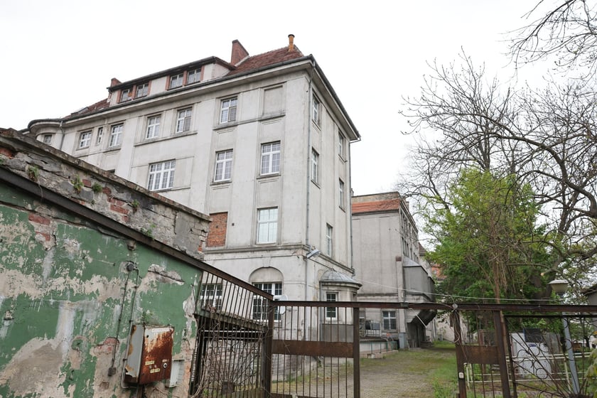 Budynki poszpitalne przy Traugutta w 2024 roku