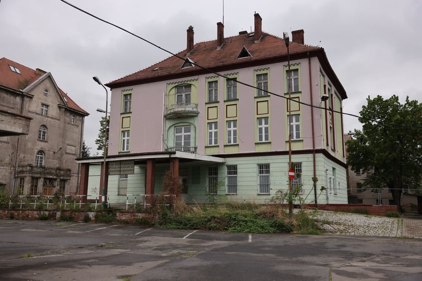 Budynki poszpitalne przy Traugutta w 2024 roku