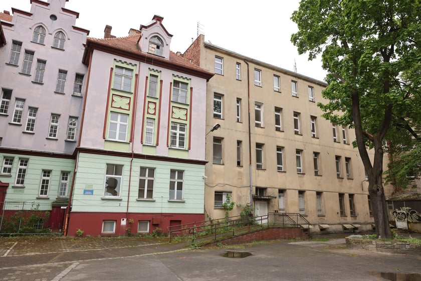 Budynki poszpitalne przy Traugutta w 2024 roku
