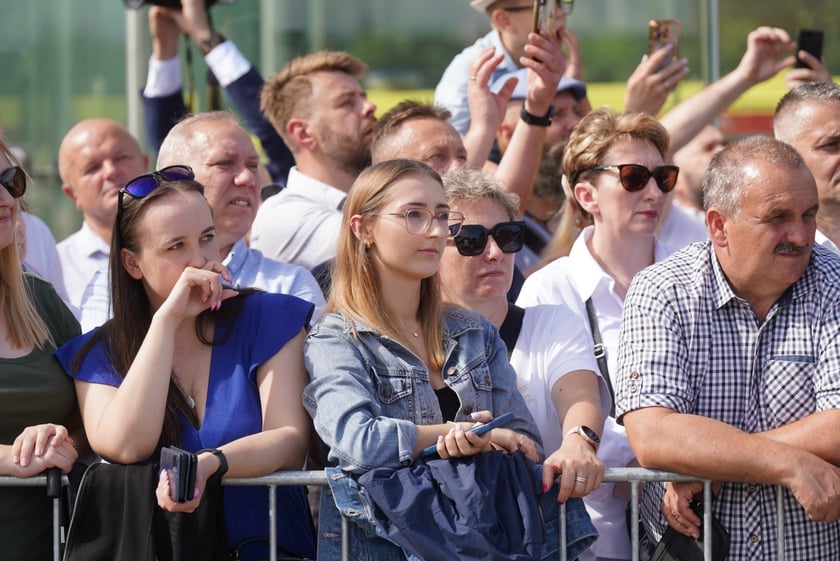 Promocja oficerska na placu Wolności we Wrocławiu