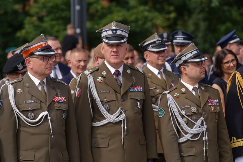 Promocja oficerska na placu Wolności we Wrocławiu