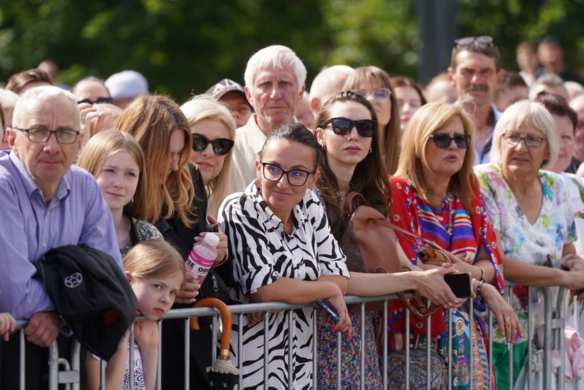 Promocja oficerska na placu Wolności we Wrocławiu