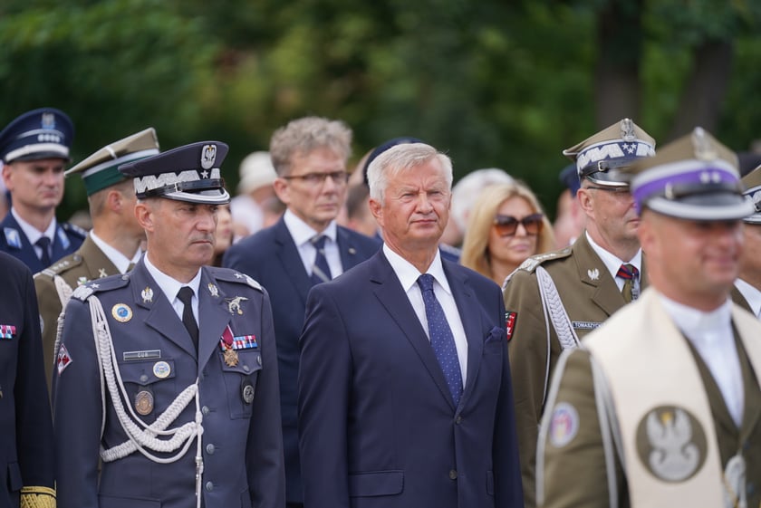 Promocja oficerska na placu Wolności we Wrocławiu