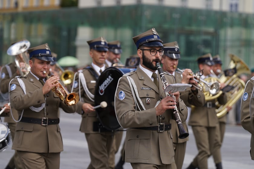 Promocja oficerska na placu Wolności we Wrocławiu