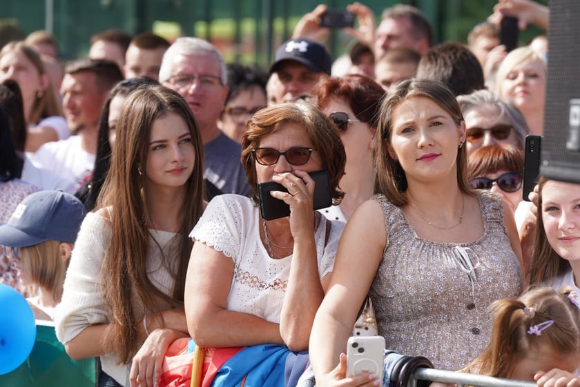 Promocja oficerska na placu Wolności we Wrocławiu