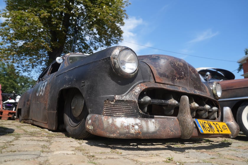 Kustom Konwent w Czasoprzestrzeni