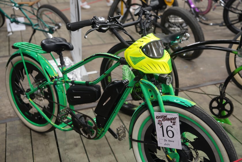 Kustom Konwent w Czasoprzestrzeni