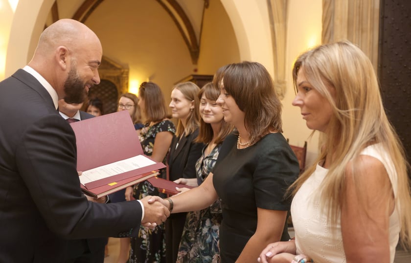 Nauczycielami mianowanymi zostało w sumie 273 nauczycielek i nauczycieli