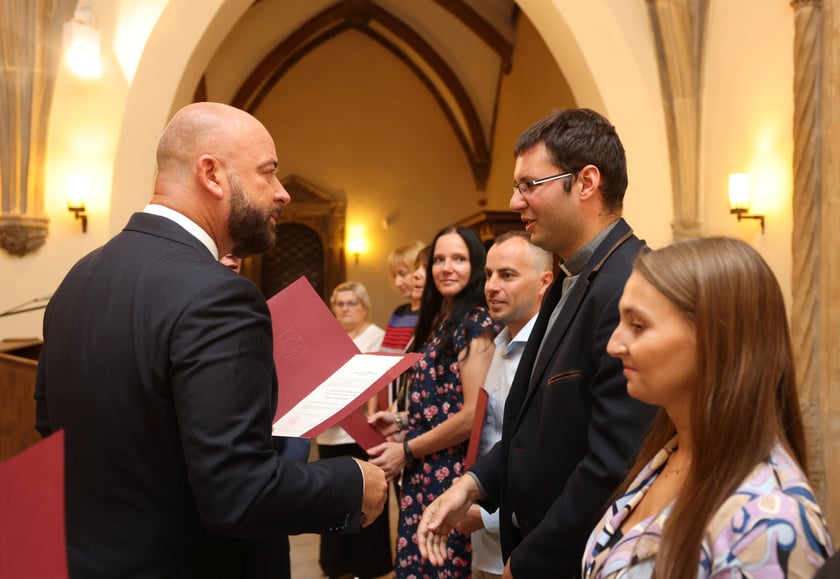 Nauczycielami mianowanymi zostało w sumie 273 nauczycielek i nauczycieli