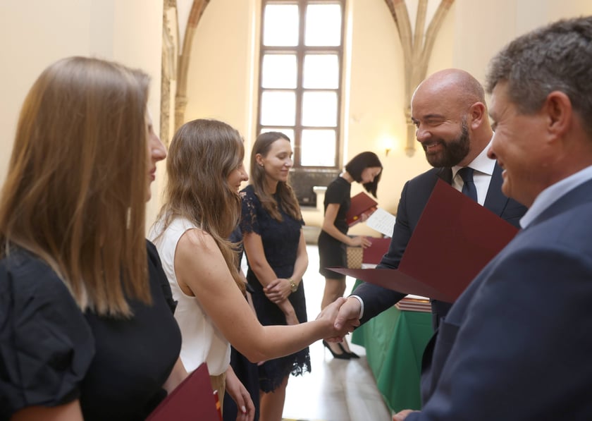 Nauczycielami mianowanymi zostało w sumie 273 nauczycielek i nauczycieli