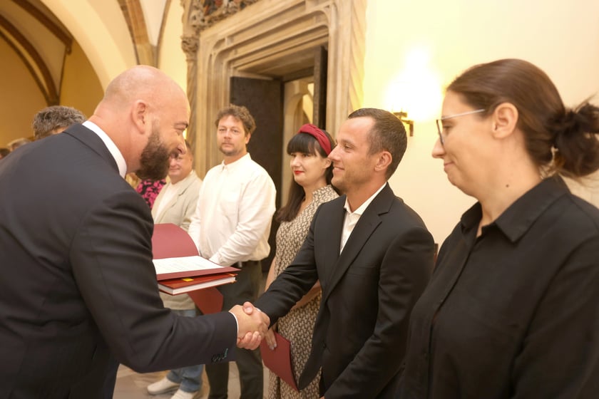 Nauczycielami mianowanymi zostało w sumie 273 nauczycielek i nauczycieli