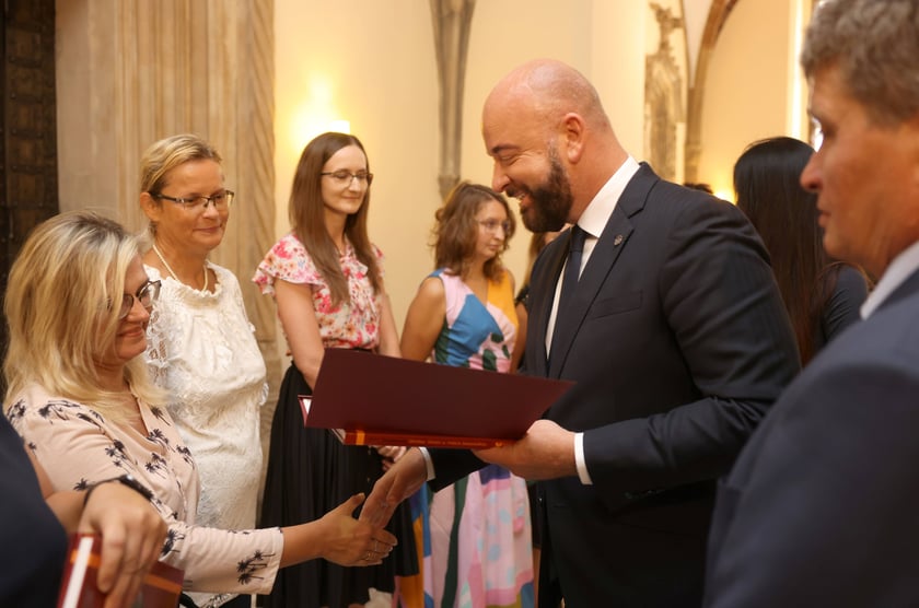 Nauczycielami mianowanymi zostało w sumie 273 nauczycielek i nauczycieli