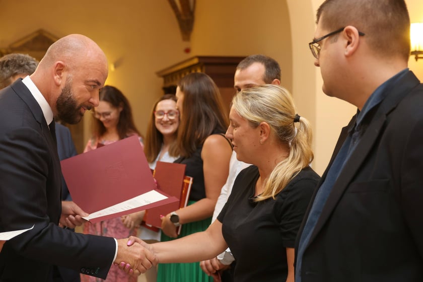 Nauczycielami mianowanymi zostało w sumie 273 nauczycielek i nauczycieli