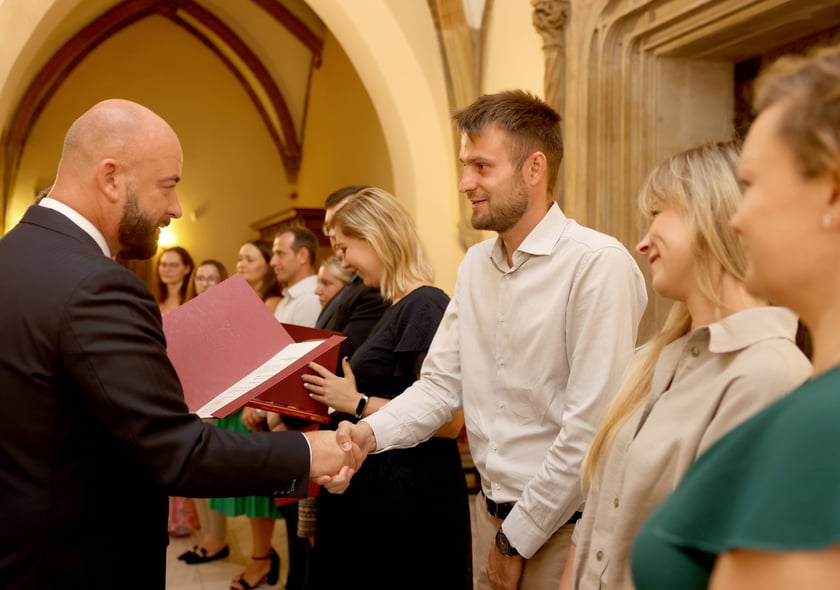 Nauczycielami mianowanymi zostało w sumie 273 nauczycielek i nauczycieli