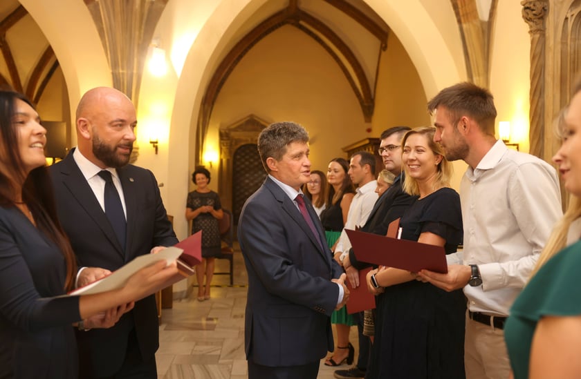 Nauczycielami mianowanymi zostało w sumie 273 nauczycielek i nauczycieli
