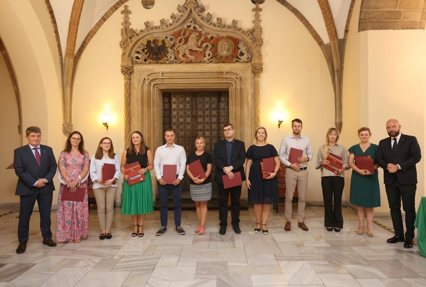 Nauczycielami mianowanymi zostało w sumie 273 nauczycielek i nauczycieli