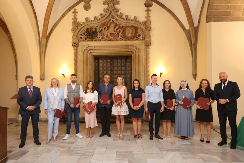 Nauczycielami mianowanymi zostało w sumie 273 nauczycielek i nauczycieli