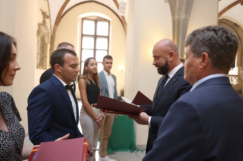 Nauczycielami mianowanymi zostało w sumie 273 nauczycielek i nauczycieli