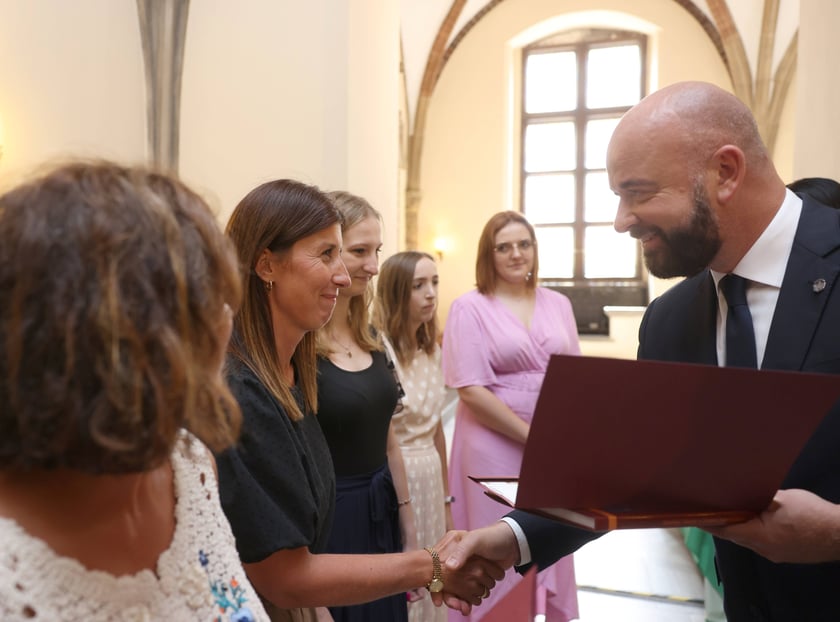 Nauczycielami mianowanymi zostało w sumie 273 nauczycielek i nauczycieli