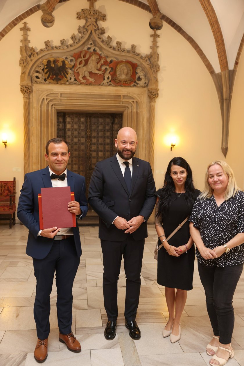 Nauczycielami mianowanymi zostało w sumie 273 nauczycielek i nauczycieli