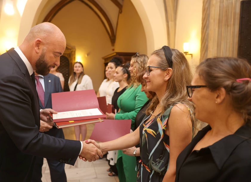 Nauczycielami mianowanymi zostało w sumie 273 nauczycielek i nauczycieli