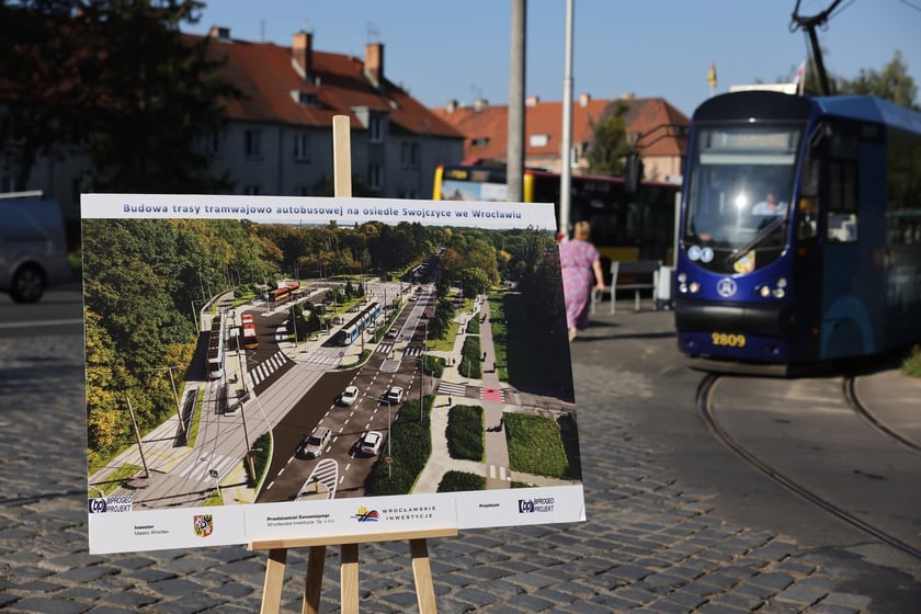 Spotkanie na pętli Sępolno w sprawie budowy TAT na Swojczyce, 30 sierpnia 2024