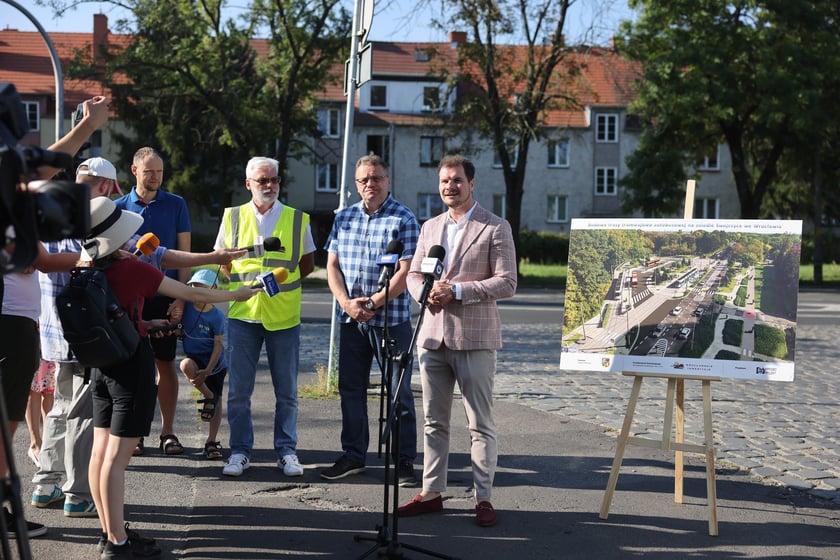 Spotkanie na pętli Sępolno w sprawie budowy TAT na Swojczyce, 30 sierpnia 2024