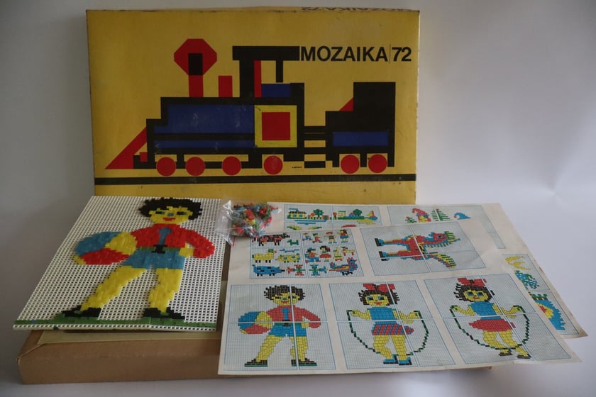 Eksponat z wystawy Bawią, uczą, wychowują &ndash; zabawki z Dolnego Śląska w czasach PRL-u w Miejskim Muzeum Zabawet w Karpaczu