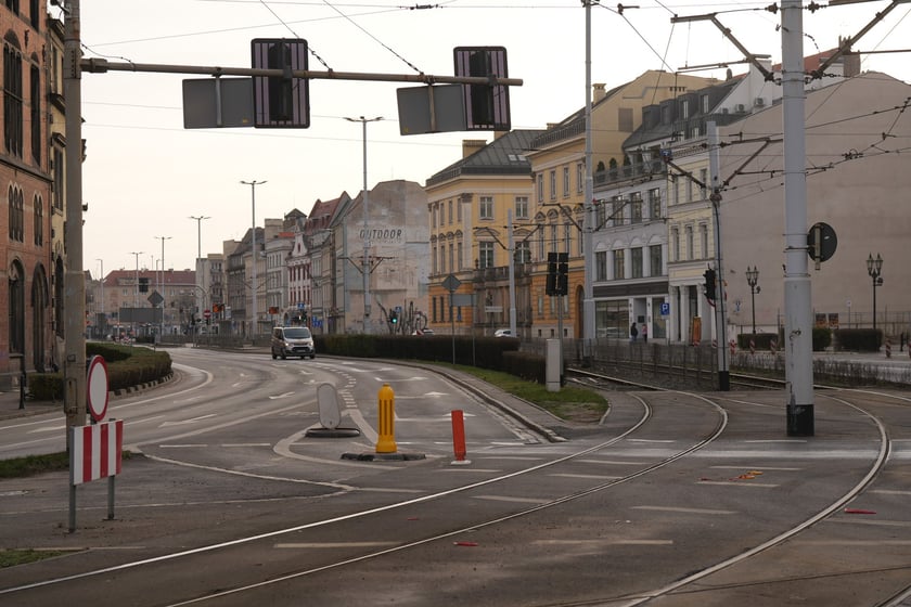 Wrocław w noworoczny poranek wyglądał tak, jakby tu nikt nie mieszkał...
