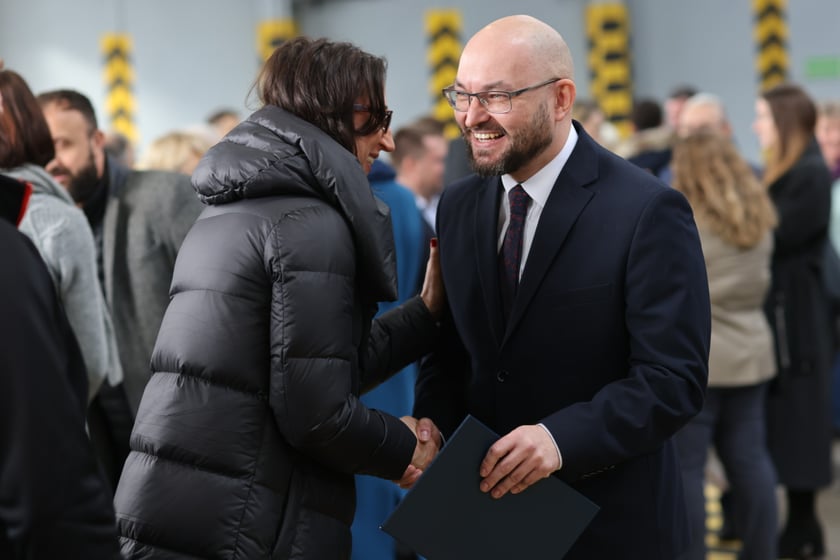 Podczas konferencji prasowej prezydent Jacek Sutryk przedstawił nowy zarząd MPK Wrocław.